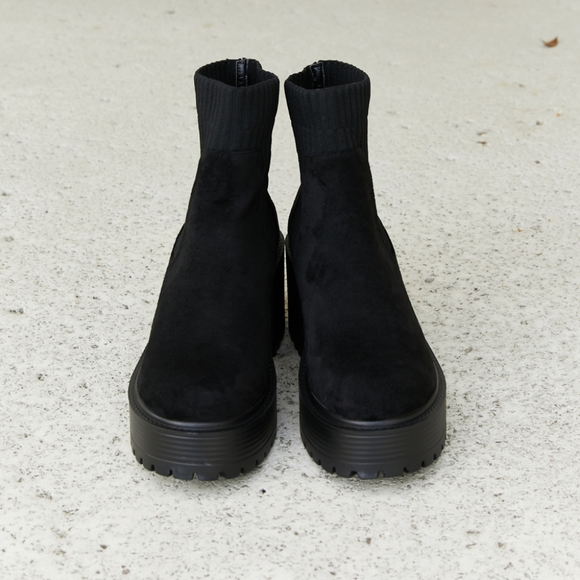 Strive For More Chunky Sole Sock Booties in Black - Picture 6 of 7